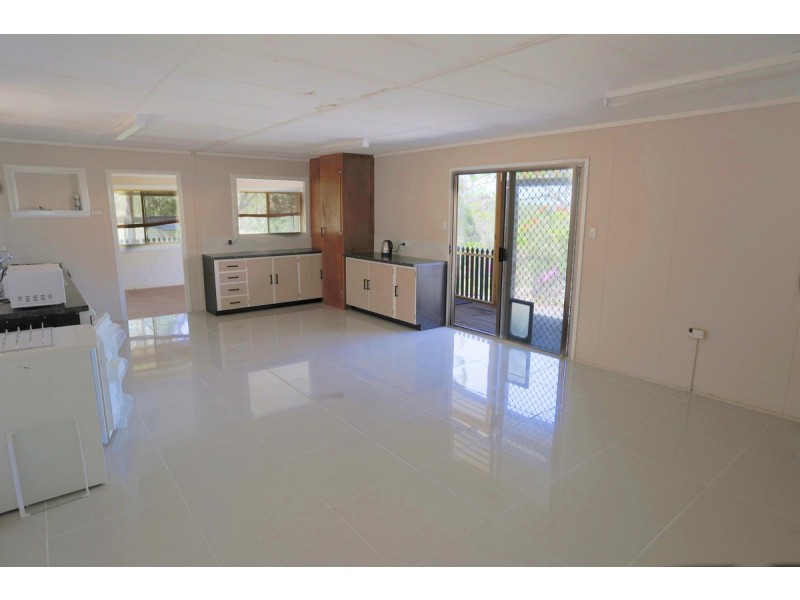 44 Clinton Road, Cawarral QLD 4702