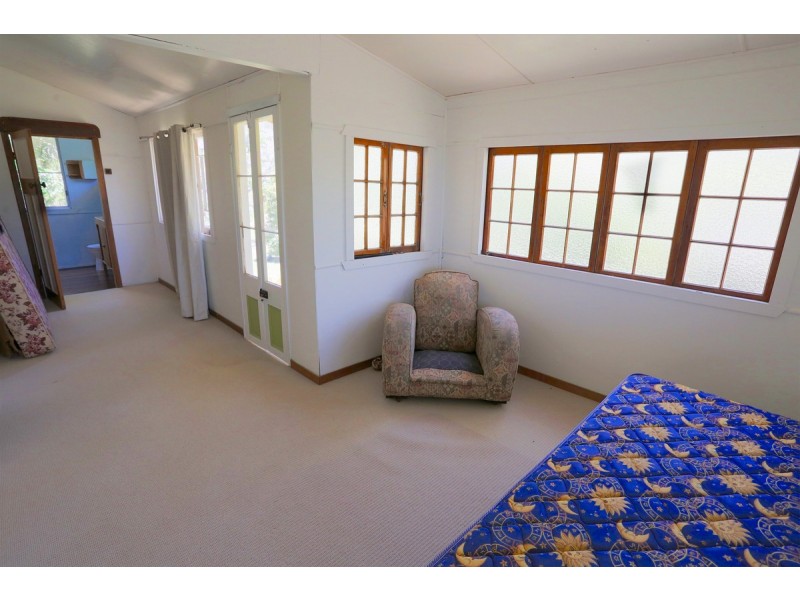 328 Sleipner Road, Mount Chalmers QLD 4702