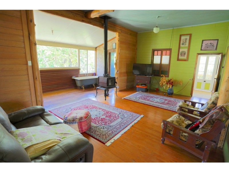 328 Sleipner Road, Mount Chalmers QLD 4702