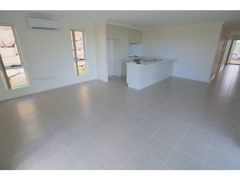 1 Barclay Avenue, Zilzie QLD 4710