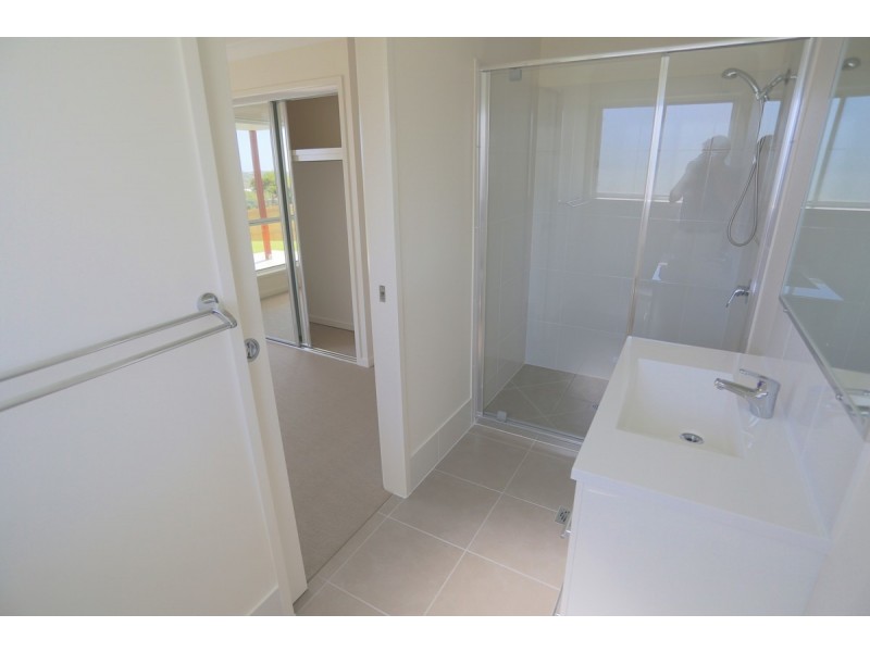 1 Barclay Avenue, Zilzie QLD 4710