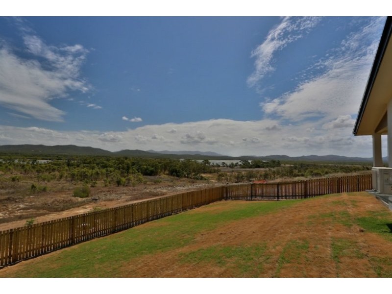 46 Falcon Crest, Zilzie QLD 4710