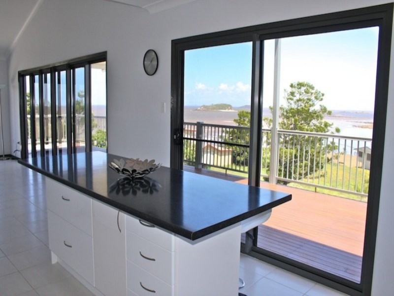 92 Larnach Street, Emu Park QLD 4710