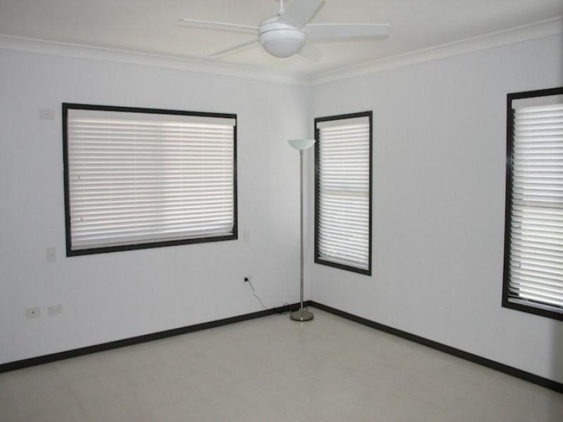 92 Larnach Street, Emu Park QLD 4710