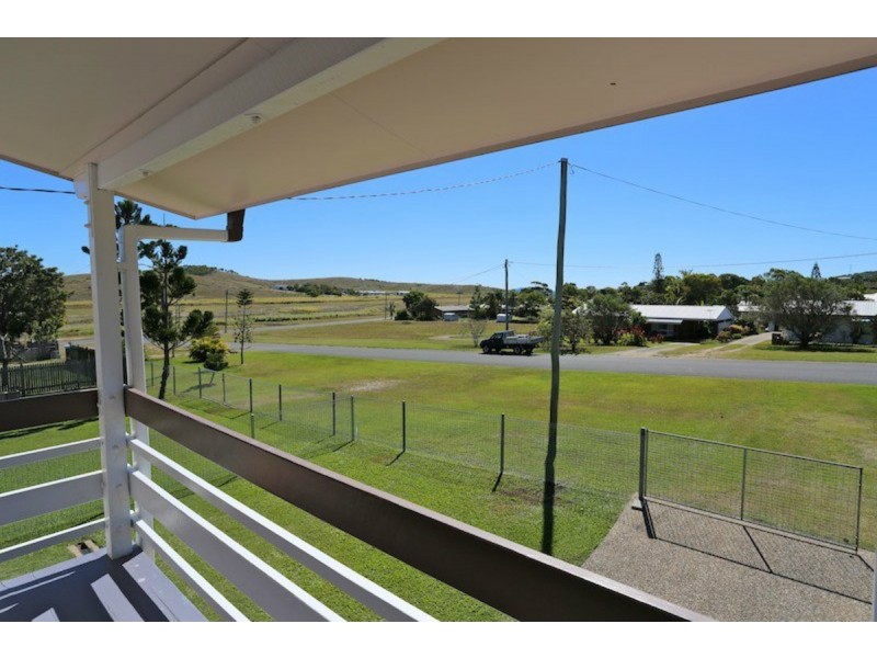 18 Pelican Street, Emu Park QLD 4710