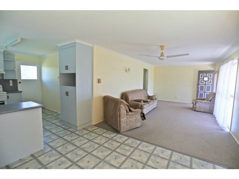 18 Pelican Street, Emu Park QLD 4710