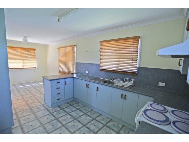 18 Pelican Street, Emu Park QLD 4710