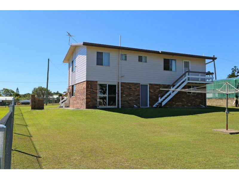18 Pelican Street, Emu Park QLD 4710