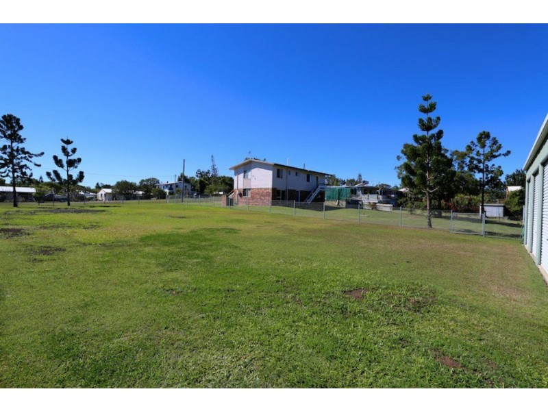 18 Pelican Street, Emu Park QLD 4710