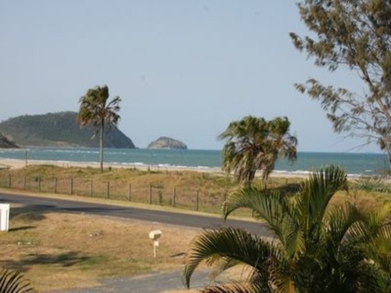 928 Scenic Highway, Kinka Beach QLD 4703