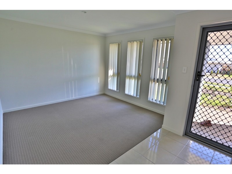 9 Waterpark Drive, Mulambin QLD 4703