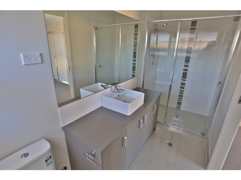 9 Waterpark Drive, Mulambin QLD 4703