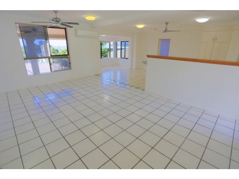 63 Reef Street, Zilzie QLD 4710