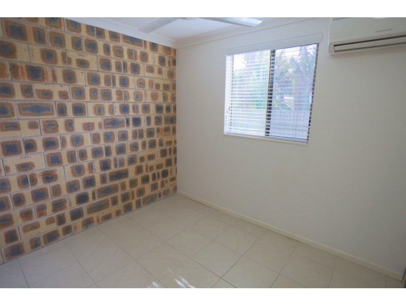 63 Reef Street, Zilzie QLD 4710