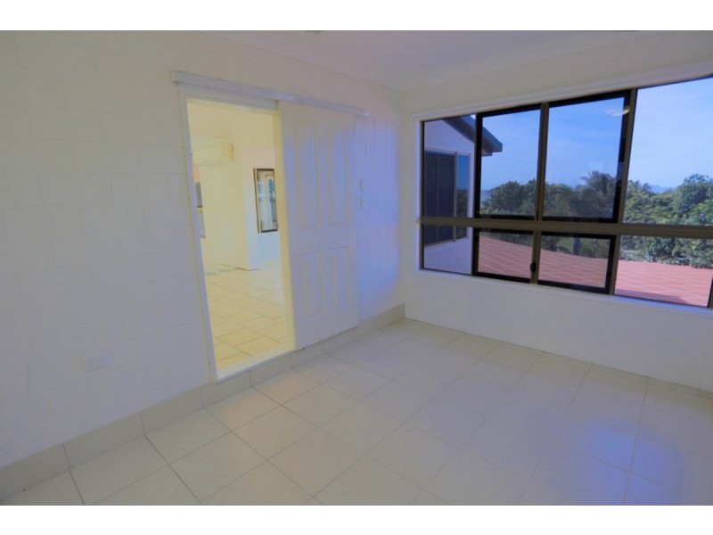 63 Reef Street, Zilzie QLD 4710