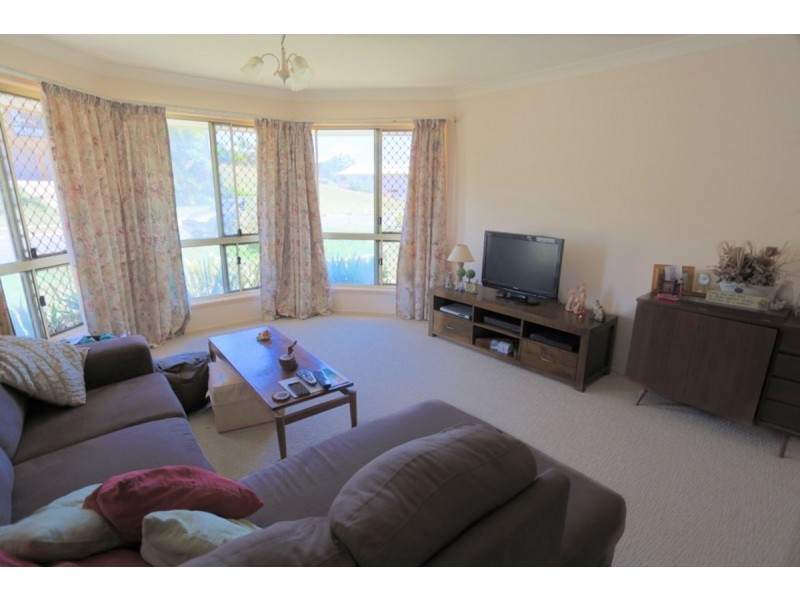 8 Haven Road, Emu Park QLD 4710