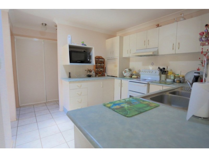 8 Haven Road, Emu Park QLD 4710