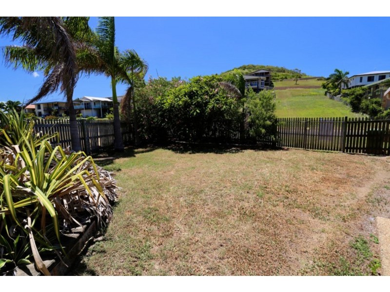 8 Haven Road, Emu Park QLD 4710