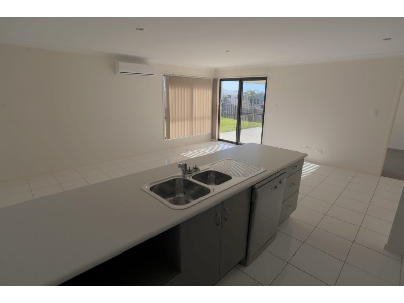 52 Valley Park Road, Zilzie QLD 4710