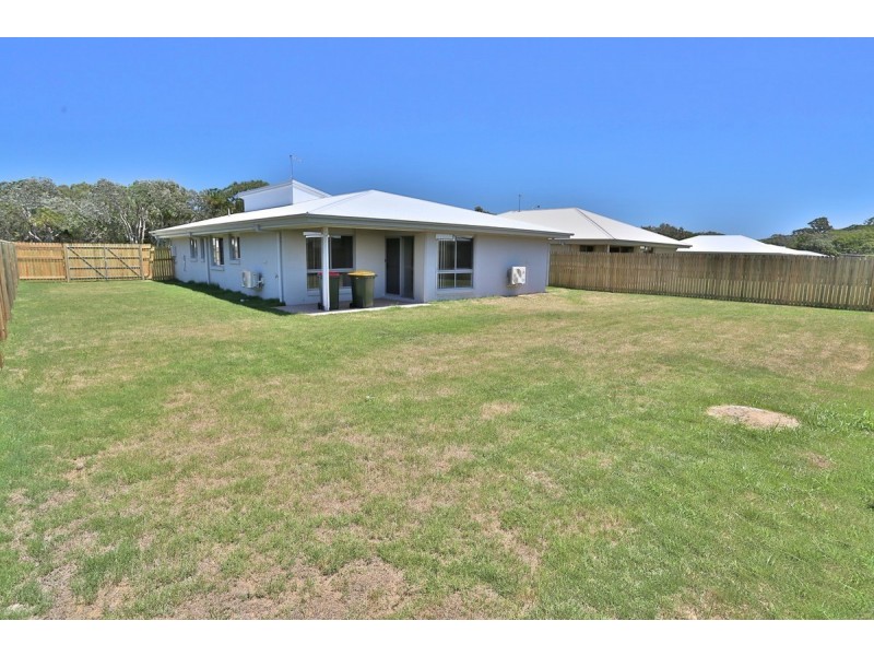 19 Beachside Circuit, Mulambin QLD 4703