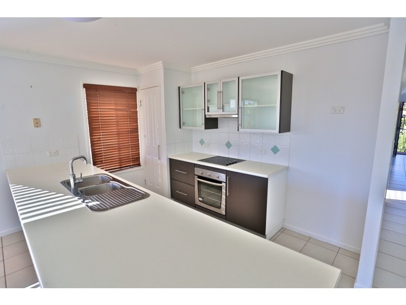 32 Connor Street, Emu Park QLD 4710