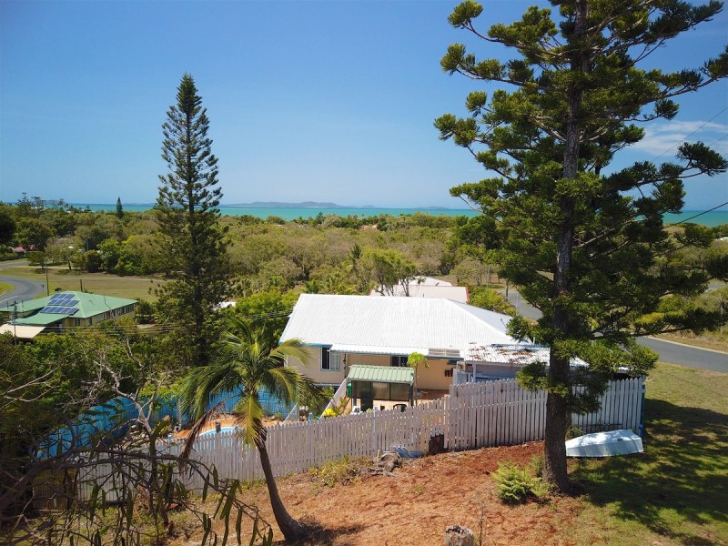 9 Pybus Street, Emu Park QLD 4710