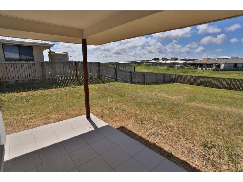 12 Falcon Crest, Zilzie QLD 4710