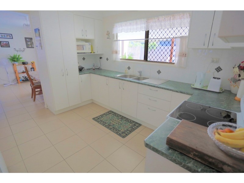 20 Arthur Street, Emu Park QLD 4710