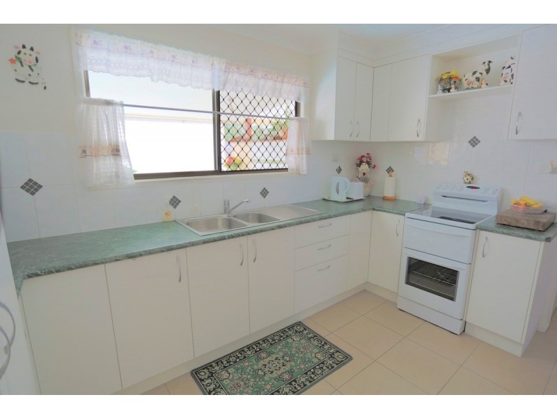 20 Arthur Street, Emu Park QLD 4710