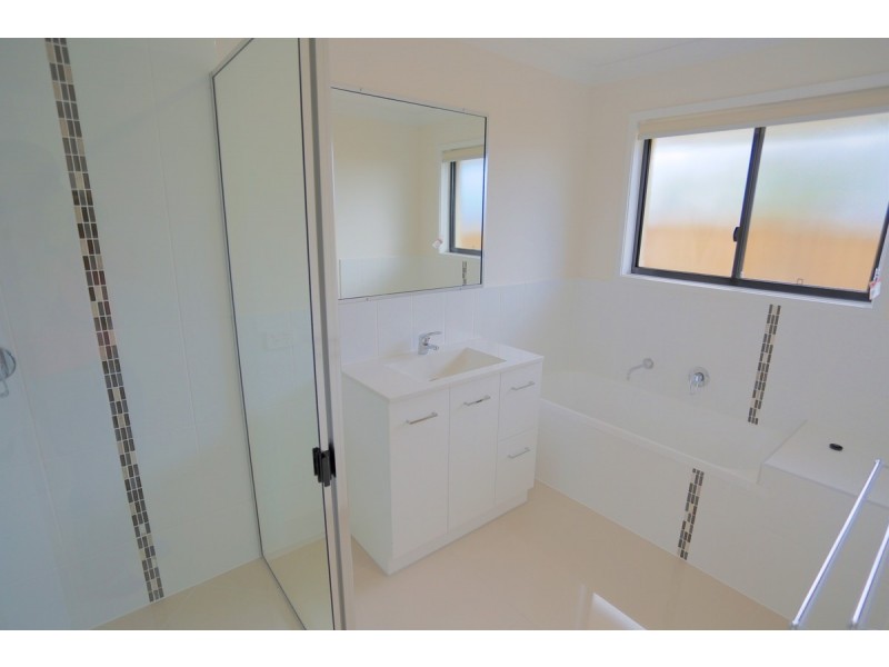 24 Johnson Drive, Hidden Valley QLD 4703