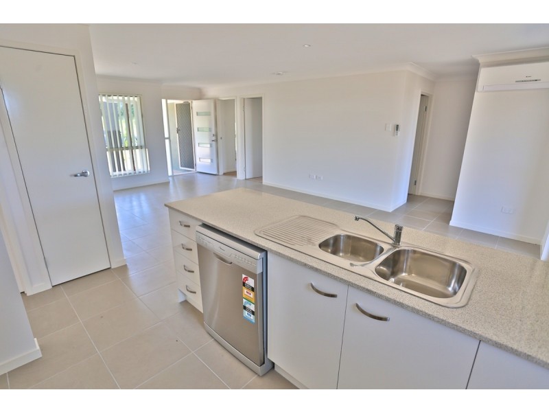 11 Beachside Circuit, Mulambin QLD 4703
