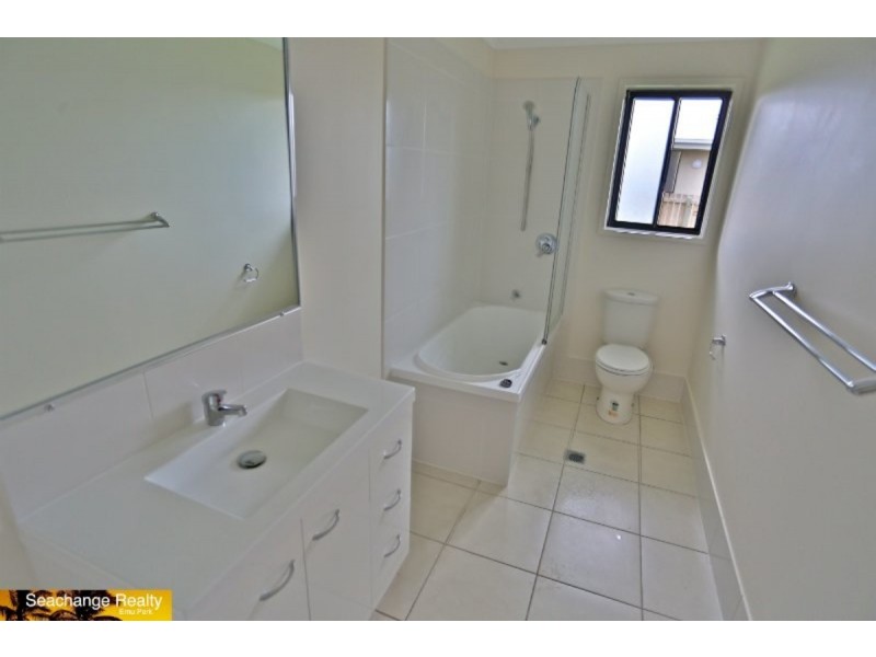 20 Falcon Crest, Zilzie QLD 4710