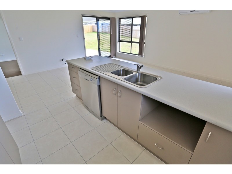 42 Timbers Beach Road, Zilzie QLD 4710