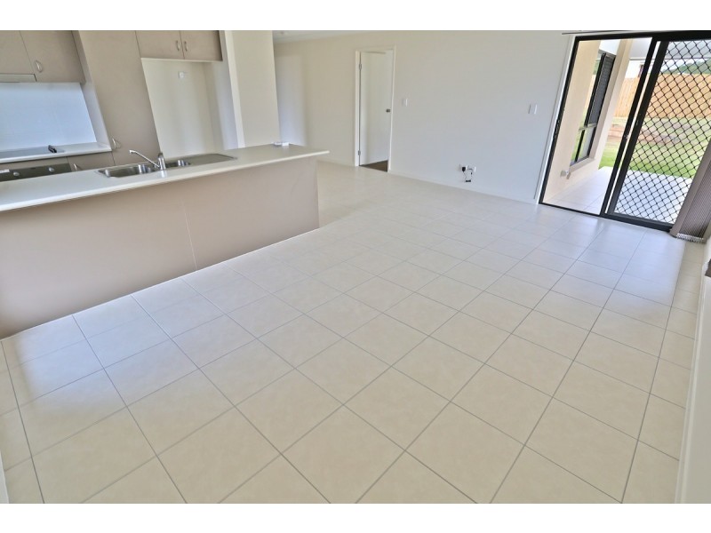 42 Timbers Beach Road, Zilzie QLD 4710