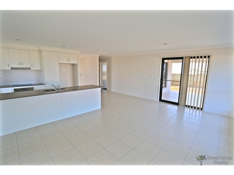 25 Falcon Crest, Zilzie QLD 4710