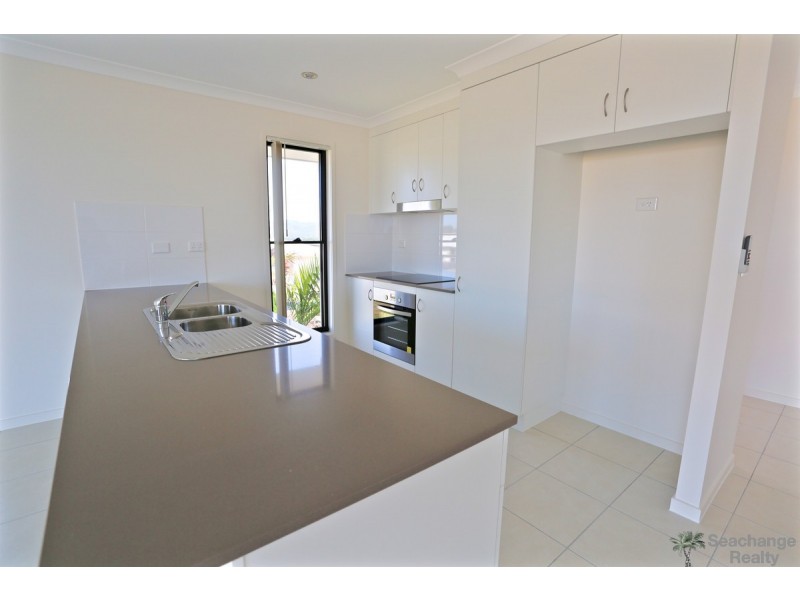 25 Falcon Crest, Zilzie QLD 4710