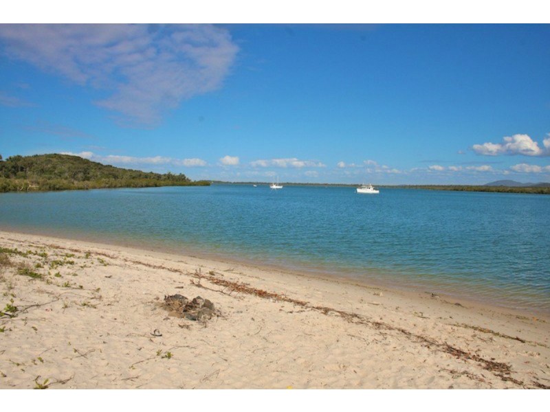 25 Falcon Crest, Zilzie QLD 4710