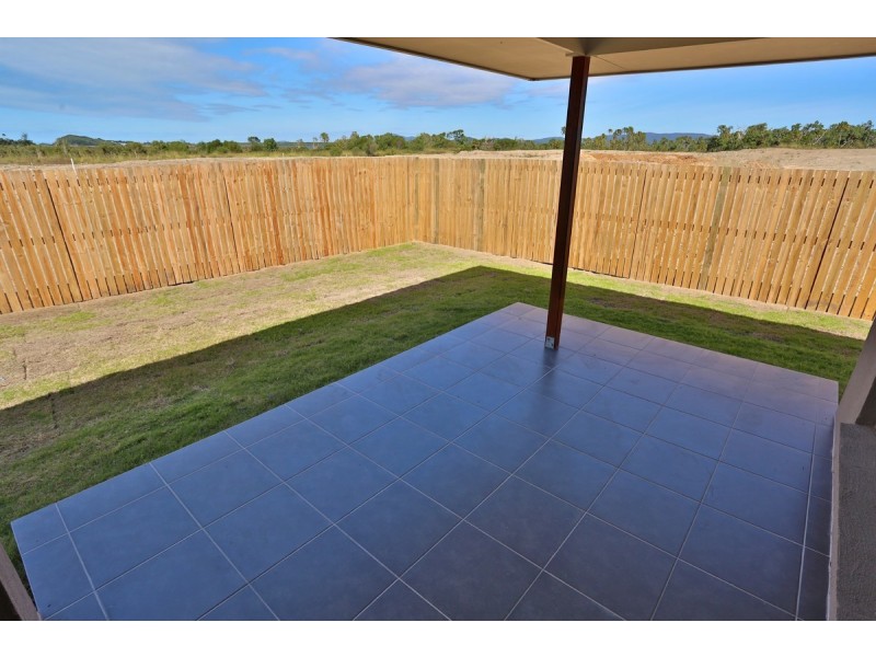 25 Timbers Beach Road, Zilzie QLD 4710