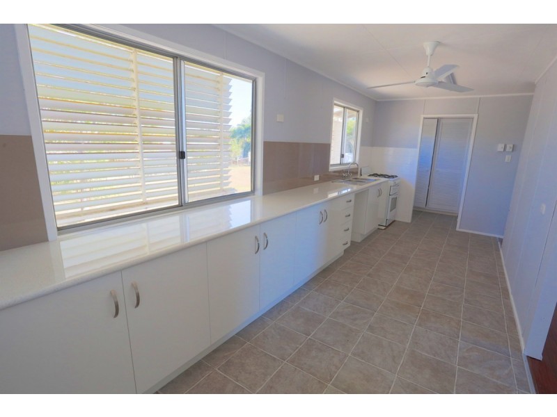 34 Evelyn Street, Emu Park QLD 4710