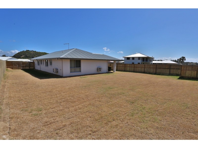 9 Waterpark Drive, Mulambin QLD 4703