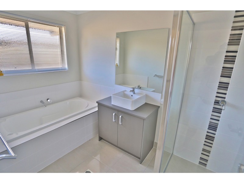 9 Waterpark Drive, Mulambin QLD 4703