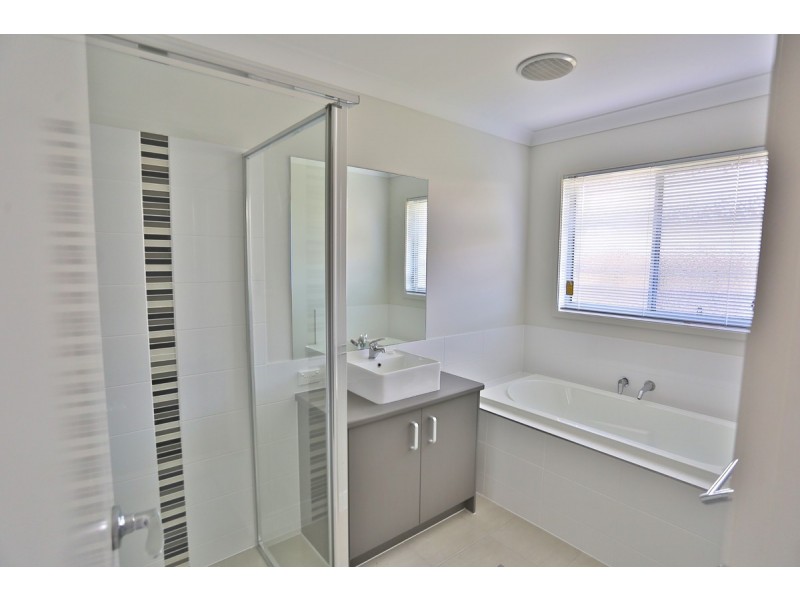 5 Barramundi Street, Mulambin QLD 4703