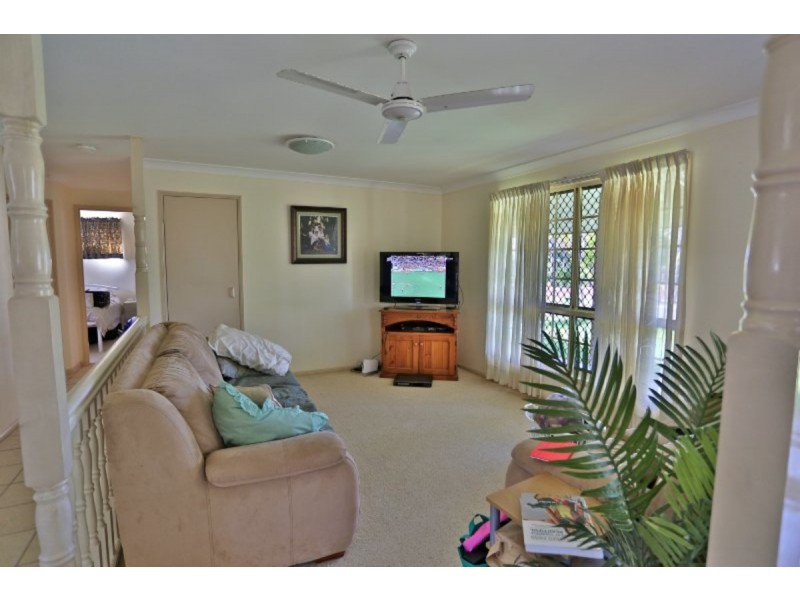 15 Reef Street, Zilzie QLD 4710