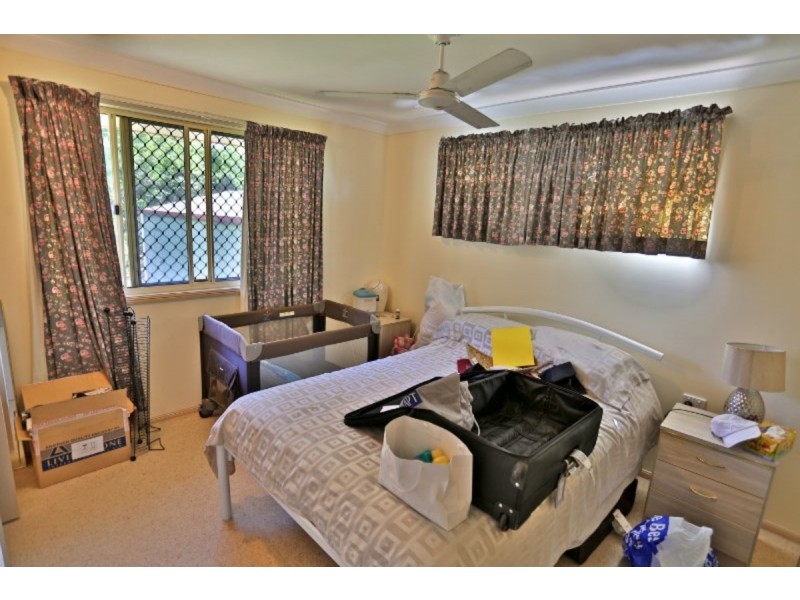 15 Reef Street, Zilzie QLD 4710