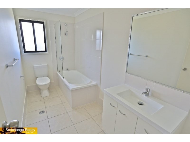 2 The Peak, Zilzie QLD 4710