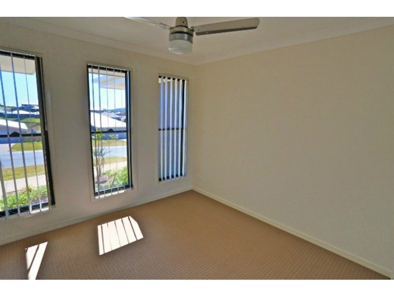 19 Falcon Crest, Zilzie QLD 4710