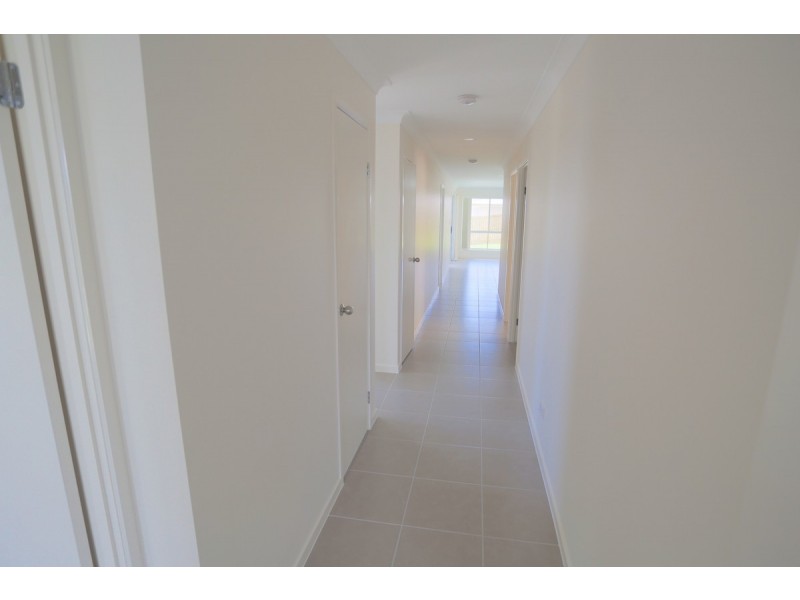 1 Barclay Avenue, Zilzie QLD 4710