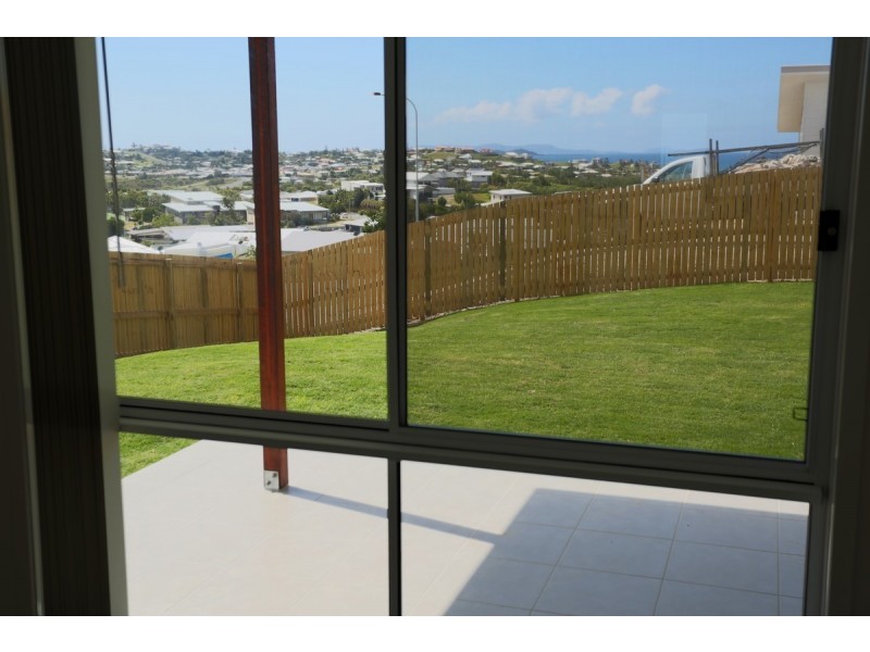 1 Barclay Avenue, Zilzie QLD 4710