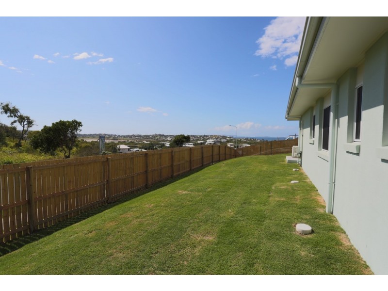 1 Barclay Avenue, Zilzie QLD 4710