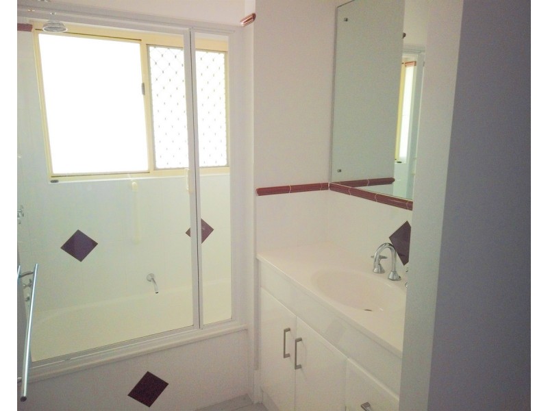 98-100 Pattison Stre Pattison Street, Emu Park QLD 4710